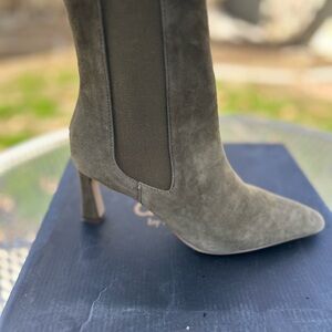 Charles David Olive Heeled Boots